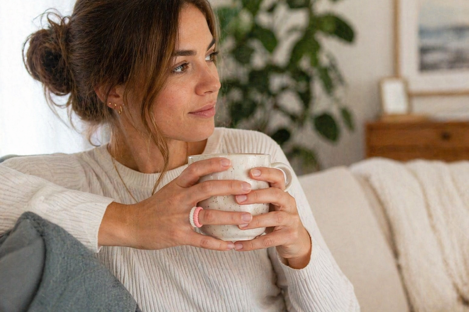 Woman wearing Dura Gear Bubbly silicone rings on hand showing fit, comfort and everyday style